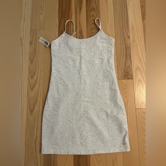 NWT Aritzia Light Grey Karelis Dress - Picture 1 of 2
